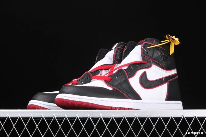 Bloodline 555088-062 Air Jordan High OG 1 0722
